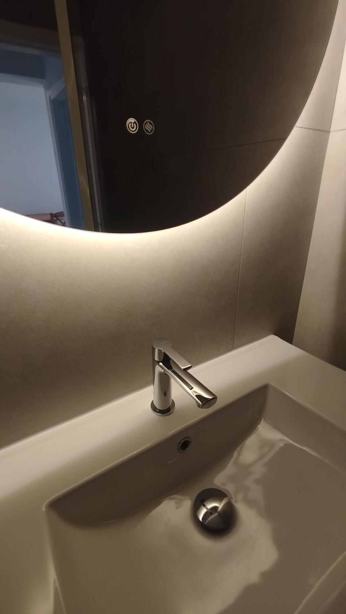 One Bedroom Apartament